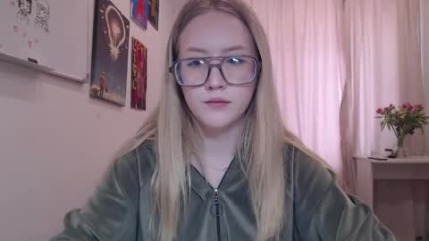 Snapshot of joan_kiss chatting on 04-25-26, 09:12 joan_kiss online show from 04-25-26, 09:12