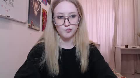 Snapshot of joan_kiss chatting on 05-13-26, 01:08 joan_kiss online show from 05-13-26, 01:08