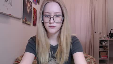 joan_kiss online show from 06-11-26, 03:21