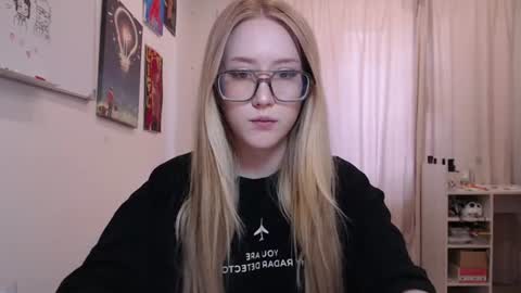joan_kiss online show from 06-25-26, 11:48