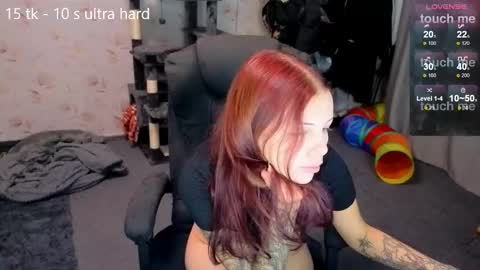 Snapshot of joan_wilson chatting on 10-06-25, 09:45 joan_wilson online show from 10-06-25, 09:45