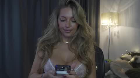 Joanne online show from 11-16-25, 06:08