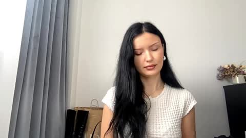 Joan online show from 04-23-26, 07:20