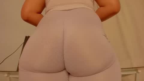 joanyo_brown online show from 12-14-25, 01:00