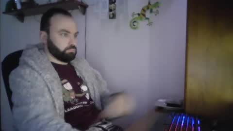 Snapshot of joaodias_18 chatting on 03-07-25, 01:42 joaodias_18 online show from 03-07-25, 01:42