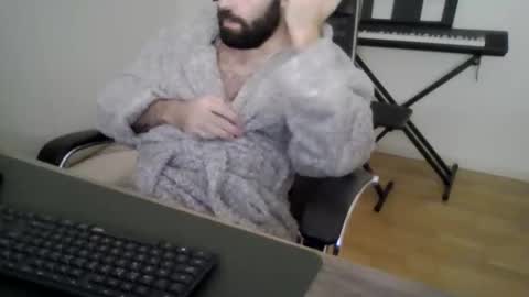 Snapshot of joaodias_18 chatting on 01-06-26, 09:50 joaodias_18 online show from 01-06-26, 09:50