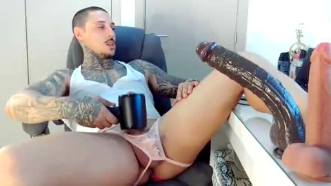 Snapshot of jockstraps3x chatting on 11-14-25, 01:32 Jockstrap3x online show from 11-14-25, 01:32