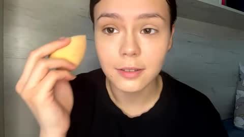 Mila online show from 05-13-26, 11:07
