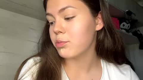 Mila online show from 05-21-26, 10:11