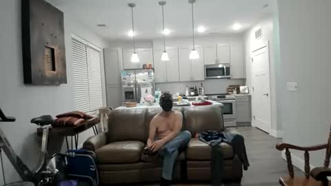 joe1997202399 online show from 12-18-25, 12:17