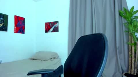 Snapshot of joe23___ chatting on 01-06-26, 10:52 Joe online show from 01-06-26, 10:52