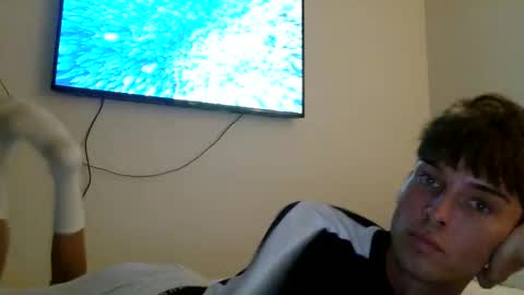 Snapshot of joel28665 chatting on 10-06-25, 10:45 JOEL online show from 10-06-25, 10:45