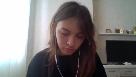 Jennifer online show from 09-23-25, 11:24