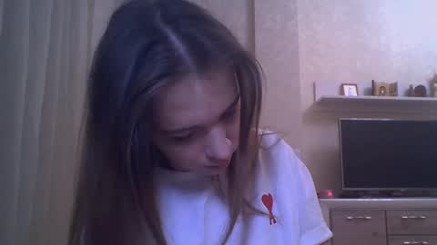 Jennifer online show from 10-23-25, 05:23