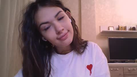 Jennifer online show from 11-20-25, 05:45