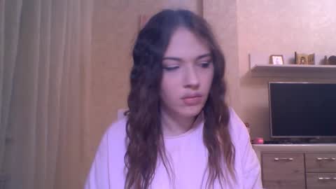 Jennifer online show from 01-09-26, 05:48