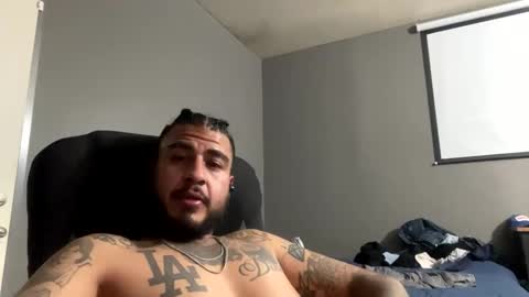 Snapshot of joevonknee chatting on 01-24-25, 10:11 joevonknee online show from 01-24-25, 10:11