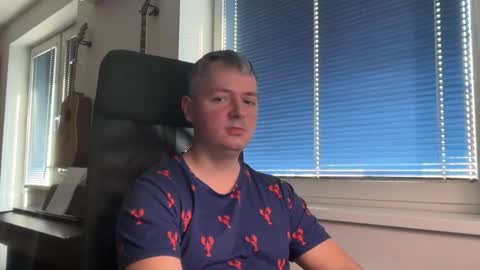 Snapshot of jogger1991 chatting on 03-01-26, 02:30 Jogger1991 online show from 03-01-26, 02:30