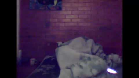 Snapshot of johan70nsexy chatting on 10-18-25, 01:45 johan70nsexy online show from 10-18-25, 01:45