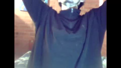 Snapshot of johan70nsexy chatting on 11-04-25, 01:21 johan70nsexy online show from 11-04-25, 01:21