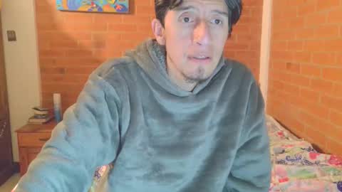 Snapshot of johan70nsexy chatting on 11-28-25, 11:35 johan70nsexy online show from 11-28-25, 11:35