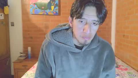 Snapshot of johan70nsexy chatting on 11-30-25, 03:21 johan70nsexy online show from 11-30-25, 03:21