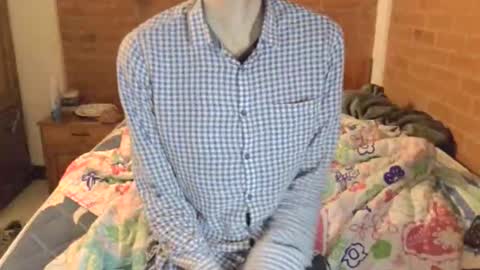 Snapshot of johan70nsexy chatting on 01-10-26, 06:37 johan70nsexy online show from 01-10-26, 06:37