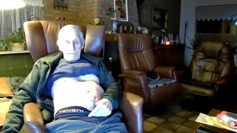 Snapshot of johan7_heet chatting on 12-20-24, 04:36 johan7 heet online show from 12-20-24, 04:36