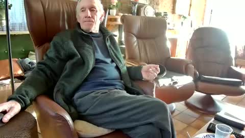 Snapshot of johan7_heet chatting on 01-13-25, 01:28 johan7 heet online show from 01-13-25, 01:28