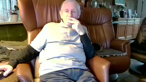 Snapshot of johan7_heet chatting on 01-24-25, 03:13 johan7 heet online show from 01-24-25, 03:13