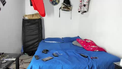 Snapshot of johan_and_antonella chatting on 02-17-26, 03:36 johan_and_antonella online show from 02-17-26, 03:36