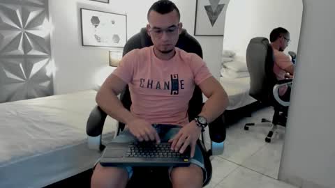 johan online show from 12-15-25, 01:54