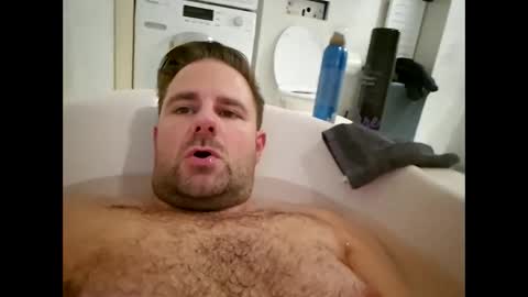 Snapshot of john281985 chatting on 10-19-25, 05:57 john281985 online show from 10-19-25, 05:57