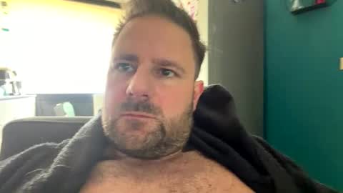Snapshot of john281985 chatting on 05-10-26, 06:18 john281985 online show from 05-10-26, 06:18