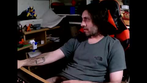 Snapshot of john566112 chatting on 11-01-25, 04:47 john online show from 11-01-25, 04:47