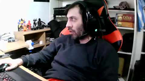 Snapshot of john566112 chatting on 11-10-25, 04:00 john online show from 11-10-25, 04:00