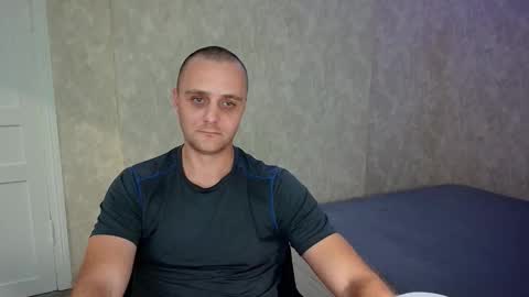 Snapshot of john_3019 chatting on 10-10-25, 01:04 John online show from 10-10-25, 01:04