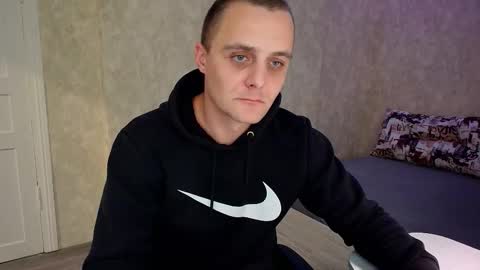 Snapshot of john_3019 chatting on 10-22-25, 09:36 John online show from 10-22-25, 09:36