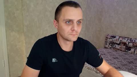 Snapshot of john_3019 chatting on 11-17-25, 07:19 John online show from 11-17-25, 07:19