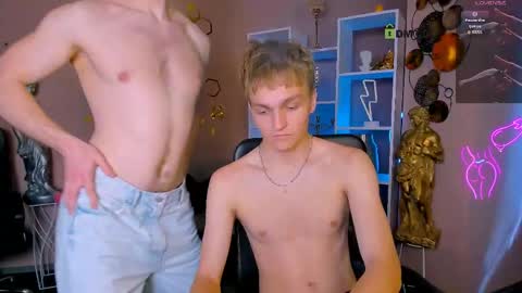 Snapshot of john_lik chatting on 05-16-26, 10:36 John online show from 05-16-26, 10:36