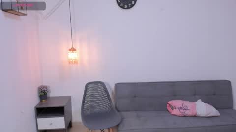 john_ssnow29 online show from 04-07-26, 01:06