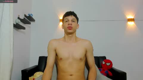 john_ssnow29 online show from 06-30-26, 11:22