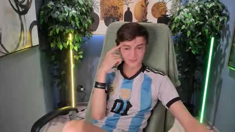 John online show from 10-10-25, 06:34