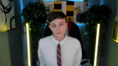 John online show from 10-19-25, 06:14