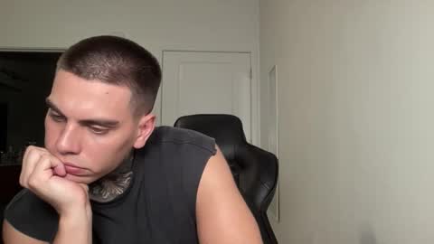 Snapshot of johnafterdark chatting on 10-16-25, 06:36 JAXX online show from 10-16-25, 06:36