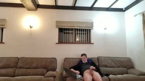 Snapshot of johnathan_stuart33 chatting on 03-15-26, 11:00 johnathan_stuart33 online show from 03-15-26, 11:00