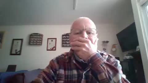 Snapshot of johndesnudado chatting on 04-15-26, 03:08 johndesnudado online show from 04-15-26, 03:08