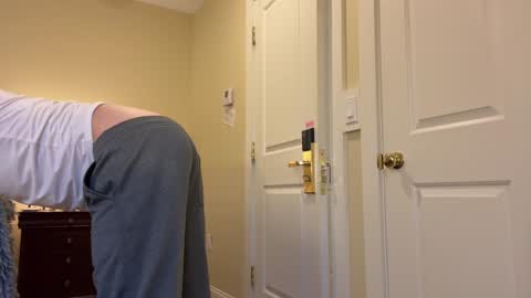 Snapshot of johnfitzzzzz chatting on 12-22-24, 07:42 J online show from 12-22-24, 07:42