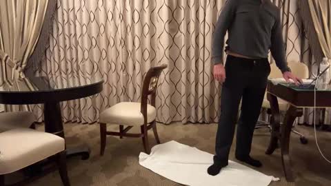 Snapshot of johnfitzzzzz chatting on 02-15-25, 04:03 J online show from 02-15-25, 04:03