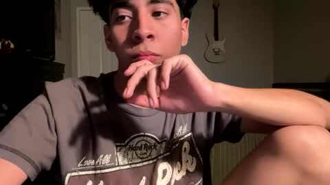 johnj188 online show from 10-19-25, 07:20